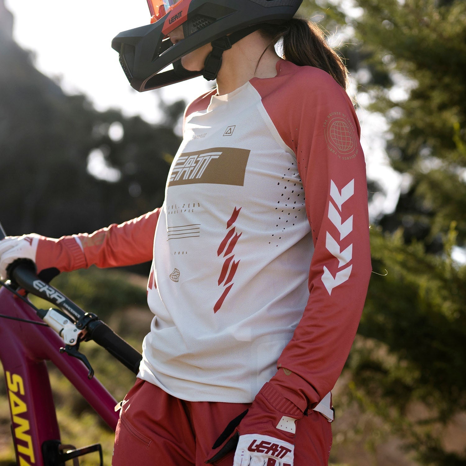 Camiseta MTB Gravity 5.0 Mujer V26