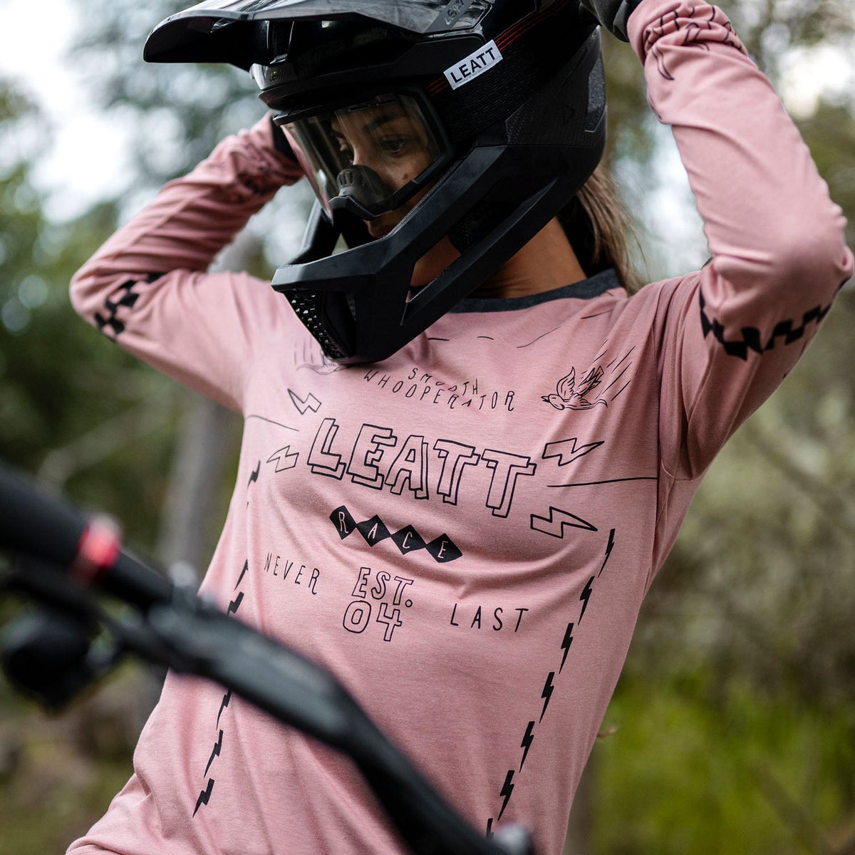 Camiseta MTB Gravity 3.0 Manga Larga Mujer V26